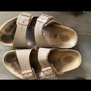 Birkenstock size 36 Arizona sandals! Fit women’s 6